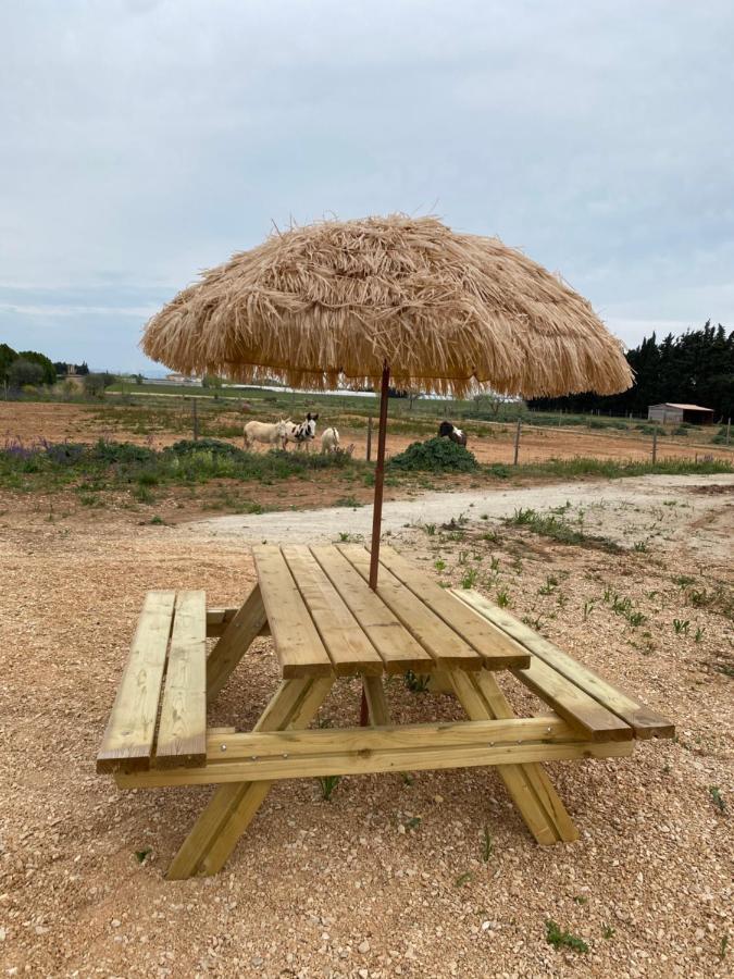 Studio A La Ferme Villa อาร์ลส์ ภายนอก รูปภาพ