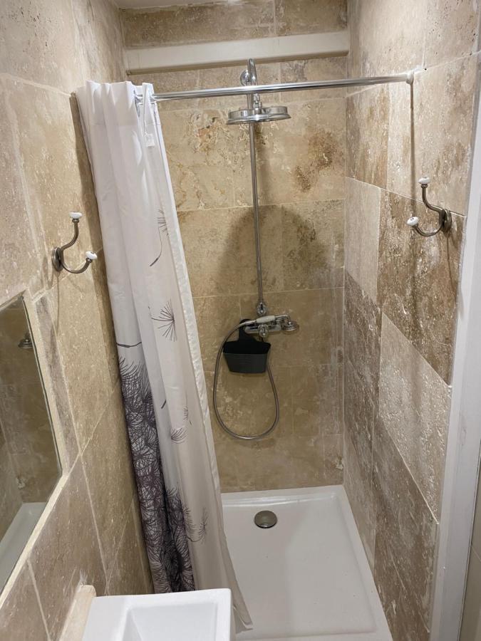 Studio A La Ferme Villa อาร์ลส์ ภายนอก รูปภาพ